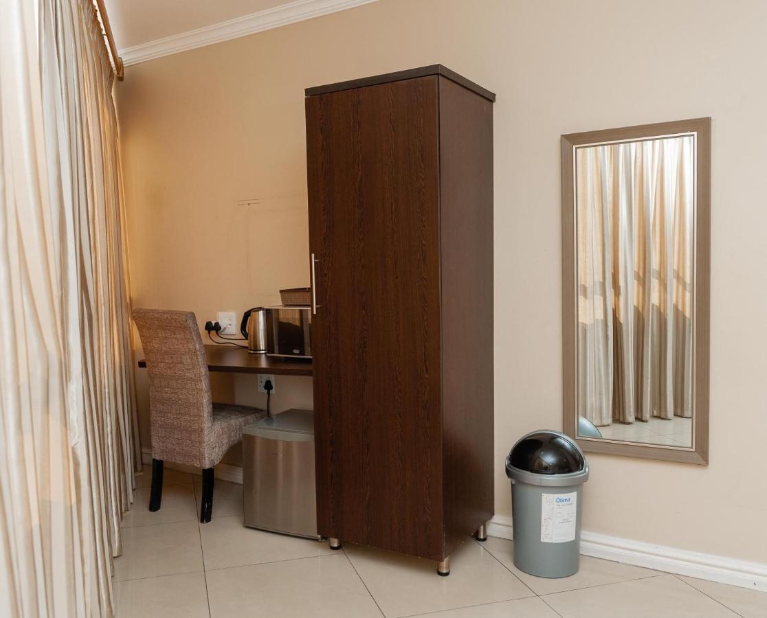 Bayside Hotel 100 Pixley Kaseme Street Durban Exteriör bild